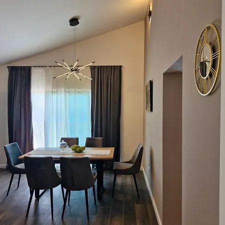 公寓 Family-friendly With Swimming Pool - Split - 23526 珀德垂那